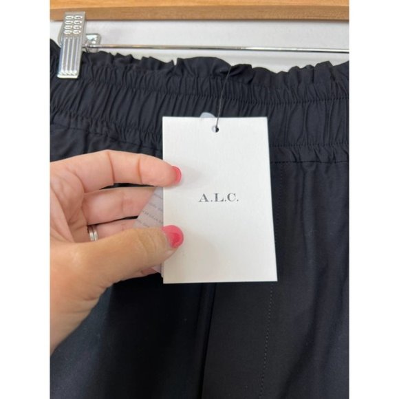 A.L.C Kaleb Pull On High Rise Fixed Cuff Shorts Women's Black Size: Small NWT - Picture 4 of 7